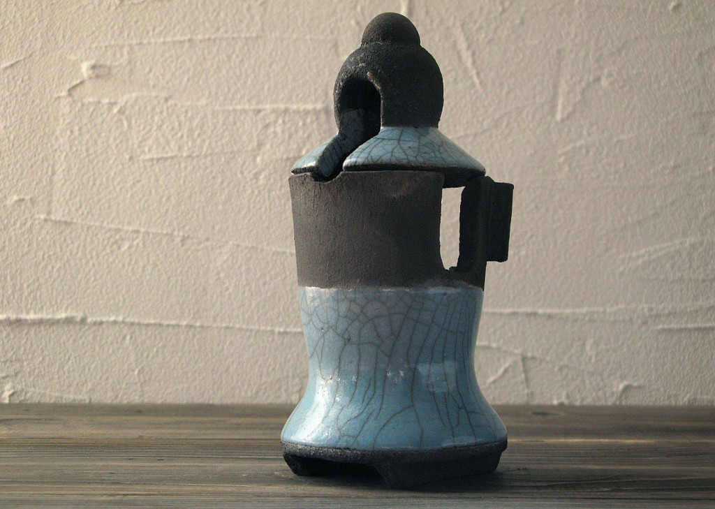 Geisha raku lantern - DGsign pottery