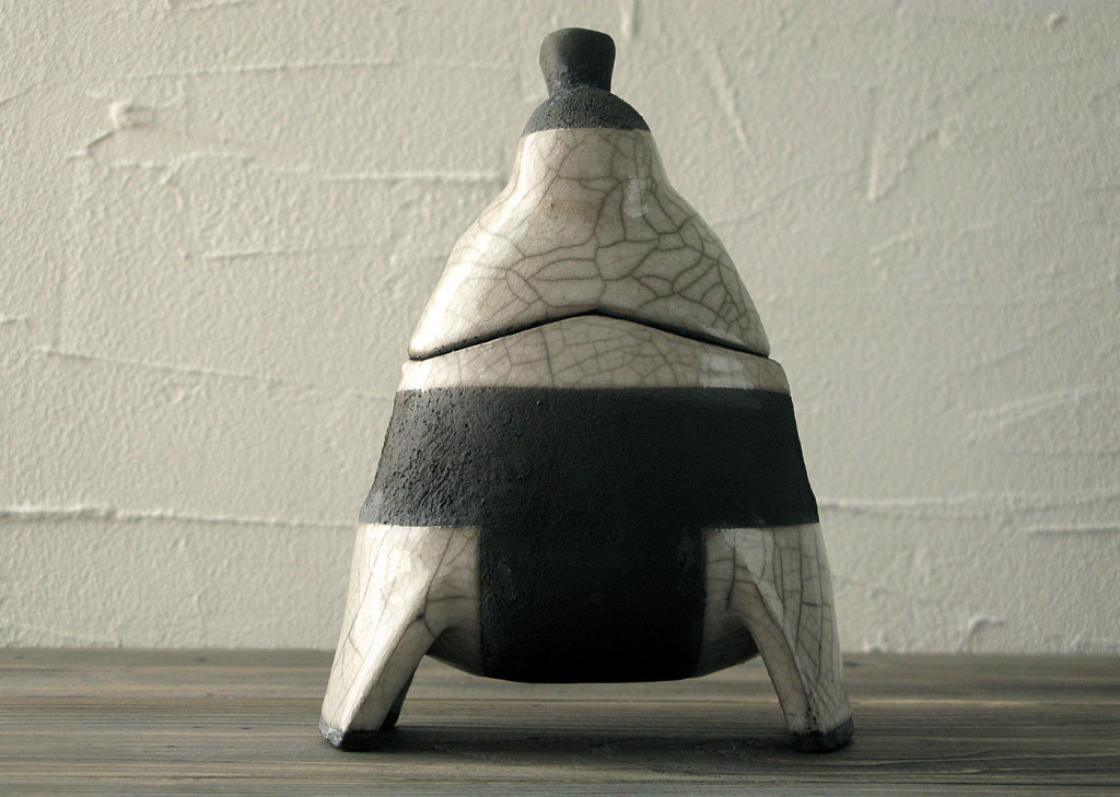 Sumo raku lantern - DGsign Pottery